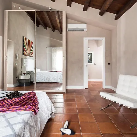 Villa Agora *