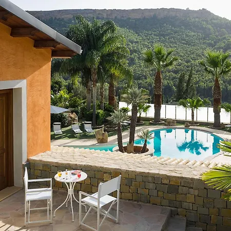 Agora Villa *